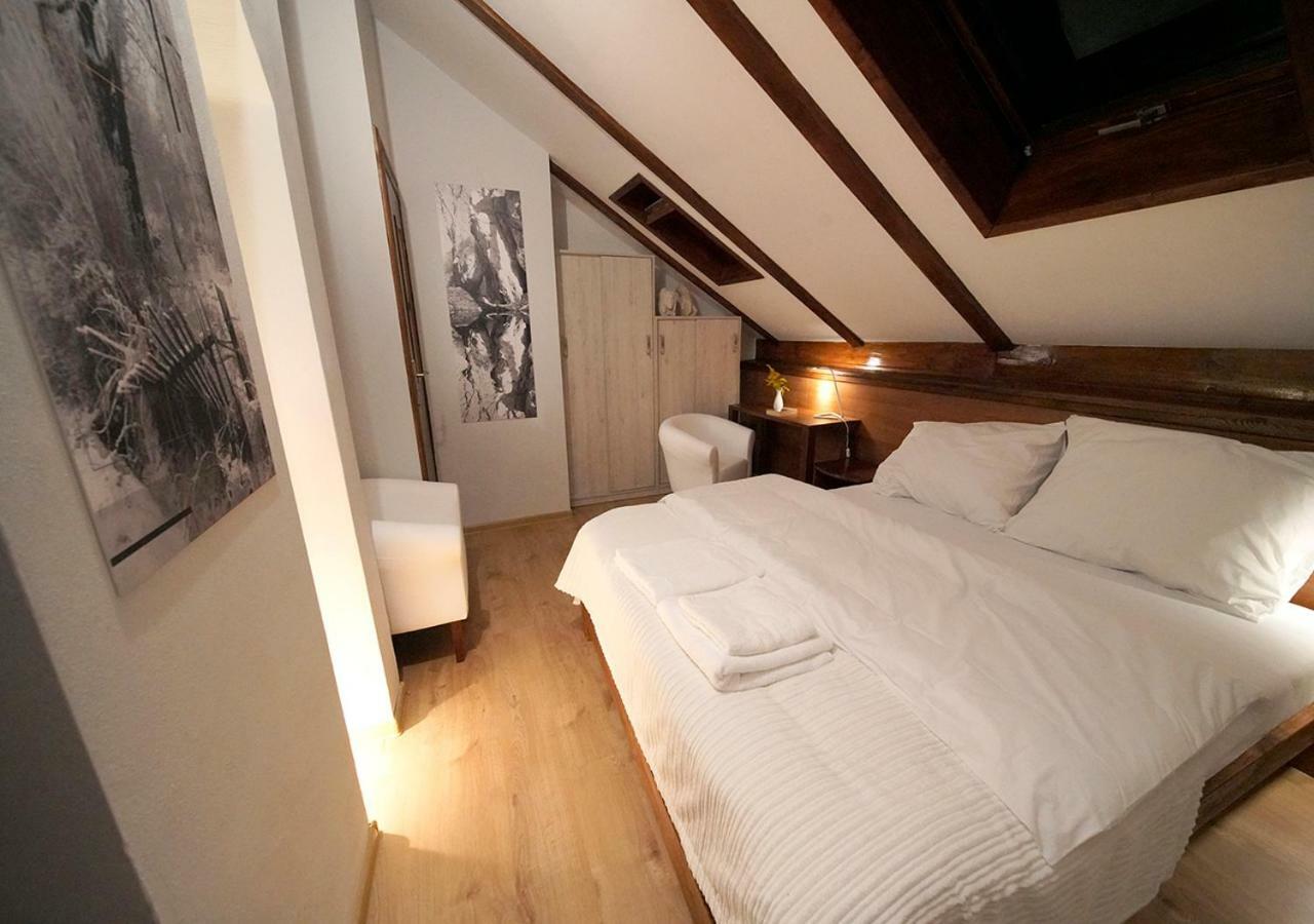 Bazar Lwowski Homestay *